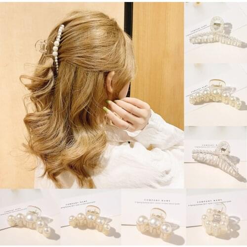 2021 New Hyperbole Big Pearls Acrylic Hair Claw Clips Big Size Makeup Hair Styling Barrettes for Women Hair Accessories