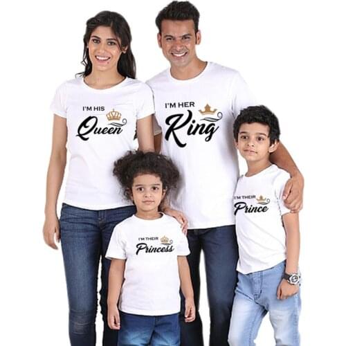 King Queen Prince Princess Crownsfamily Matching Clothes Short Sleeve Tshirt Family Look Father Mother Daughter and Son Clothes