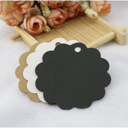 Wholesale 100Pcs Kraft Paper Cards 5.8x5.8cm Hang Tags Round Flower Jewelry Display Card Hang Price Label Tags Party Supplies