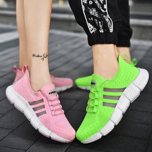 Lightweight Men Sneakers Fashion Men Casual Shoes Breathable Men Shoes Walking Sneakers Mens Summer Shoes