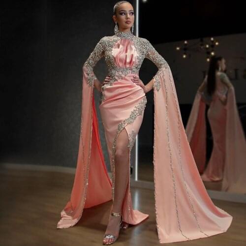 Luxurious Pink Crystal Beading Font Slit Mermaid Evening Dress 2021 Dubai Bat Sleeve High Collar Special Occasion Gowns