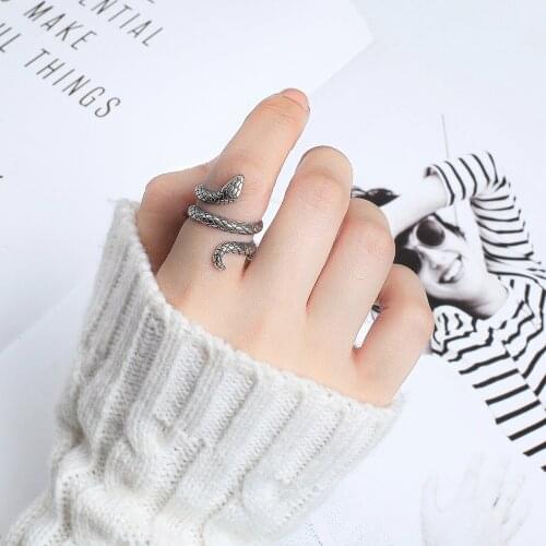 Snake Ring Cobra Shaped Retro Punk Exaggerated Spirit Ring Open Ring Temperament Adjustable Ring Jewelry Antique Silver Color
