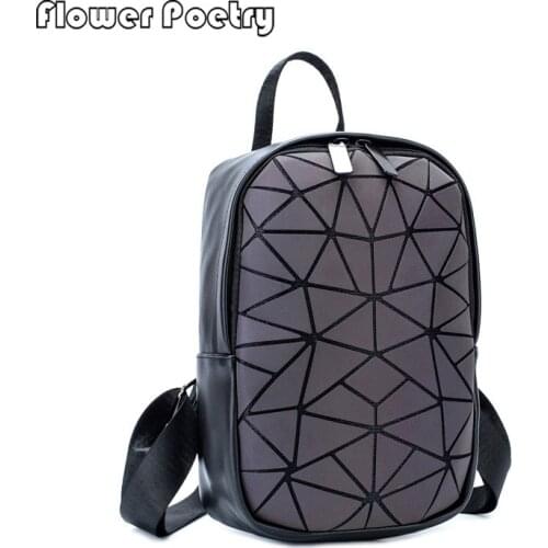 Unisex Backpack Luminous Leather Men Sport Travel Large Capacity Backpacks Geometric Holographic Students School Bag Mochilas