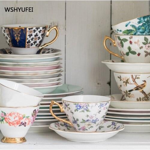 Smooth and delicate bone china coffee cup European style small luxury set British afternoon tea set ceramic high-end coffee cup