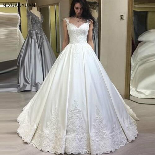 A-line Wedding Dresses Princess Style V-neck White Ivory Bridal Dresses Full Length Appliques Beaded Vestidos De Noiva