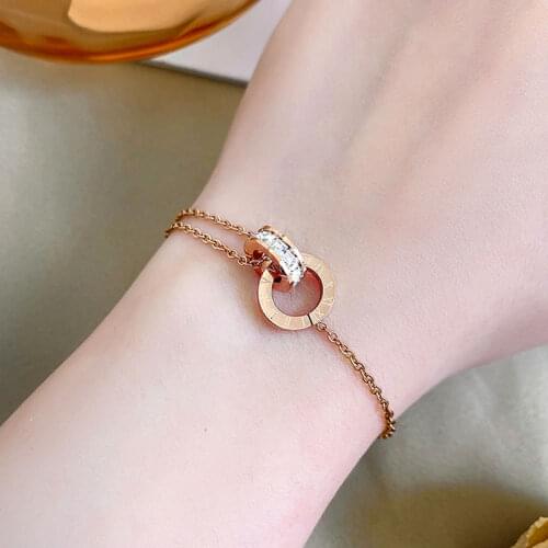 Hight Quality Shiny Circle Crystal Circle Roman Numeral Bracelet For Woman Stainless Steel Bracelets Woman Beautiful Jewelry