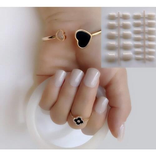 24 Pcs Removable Manicure Flesh Color Red Artificial Nail Art Circular Short Square Head Fake Nails pPatch Press on theNails