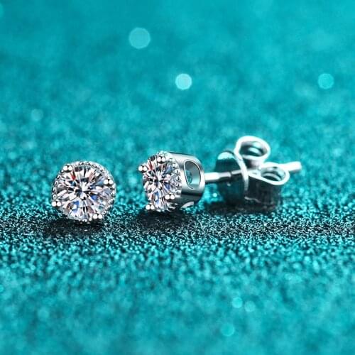 BOEYCJR 925 Silver 0.3ct 4mm D color Moissanite VVS Fine Jewelry Diamond Simple design Stud Earring for Women Gift