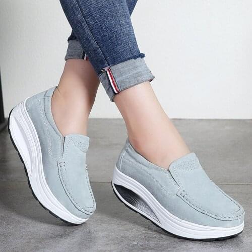 Fashion Women Casual Shoes Suede Leather Slip-on Platform Heels Increased Casual Shake Shoes Womens Flat Shoes