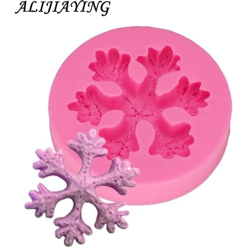 1Pcs DIY Christmas snowflake Silicone Mold Fondant Cake Decorating Tools dessert modelling Sugarpaste Craft Bakeware D0693