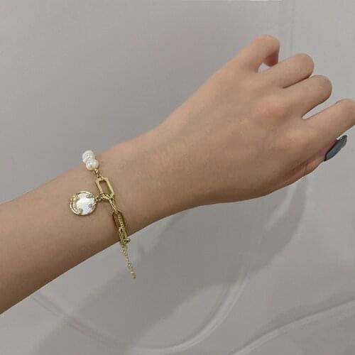 Cute Smiling Face Pendant Pearl Bracelet Round Rhinestone Freshwater Pearl Thick Chain Fashion Women Bracelet Charm Jewelry Gift