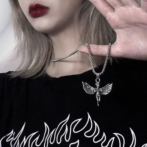 Vintage Punk Angel Wing Pendant Necklace for Men Women Hip Hop Gothic Neck Chain Retro Collier Necklace Streetwear Jewery Collar