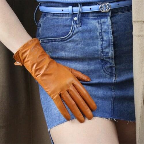 Pure Sheepskin Genuine Leather Woman Gloves Light Brown European Version Slender Fingers Female Basic Style Warm Mittens TB83