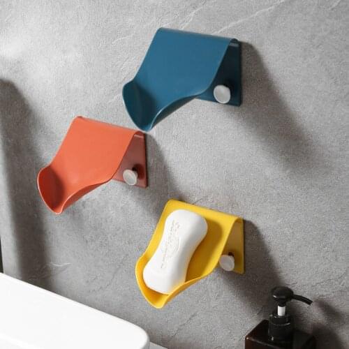 Perforation-free Draining Wall Hanging Plastic Soap Box Holder Toilet Bathroom Shelf Soap Tray Bathroom Supplies