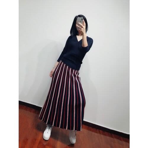 Patads French womens wear spring and summer Retro, versatile, fashionable, slim, slim, elegant and draped knitted skirt