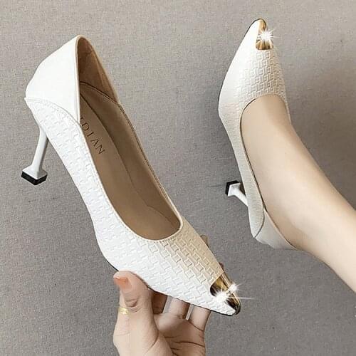 New Pointed Thin Heels Pumps Women Shoes Sexy Pointed Toe Ladies Shoes Fashion Candy Colors Wedding Shoes Metal head high heels