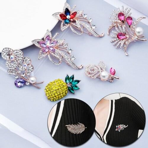 Brooches For Women Bouquet Rhinestone Brooches Pins Scarf Clip Jewelry Scarf Brooch Pin Clothing Accessories Christmas Jewelry