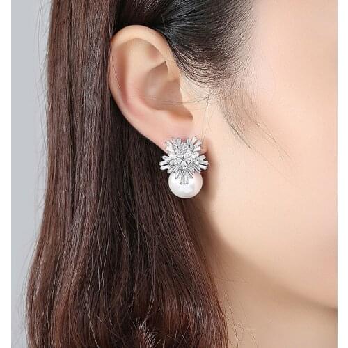 SLBRIDAL Copper Alloy Cubic Zirconia Pearls Stud Earrings CZ Earring Wedding Bridal Earring Fashion Jewelry Girls Women Earrings