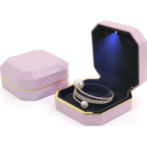 Engaged Deluxe LED Ring Box Velvet Jewelry Gift Display Storage Jewelry Packaging Case