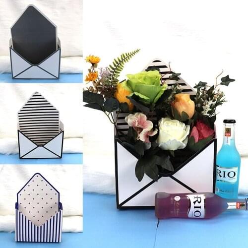 1pc Envelope Fold Flower Storage Box Wedding Engagement Party Decor Polka Dot Stripes Printed Paperboard Packaging Wrapping box