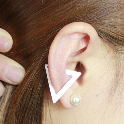 Golden Silver Plated & Black White 4 Colors Simple Triangle Metallic Clip Earrings Fashion Ear Cuff for Women