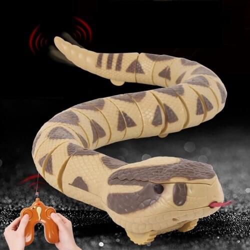 Simulation Remote Control Animal Rattlesnake With sound Effect Tongue Cobra Electric Remote Control Snake Scary Reptile Toy
