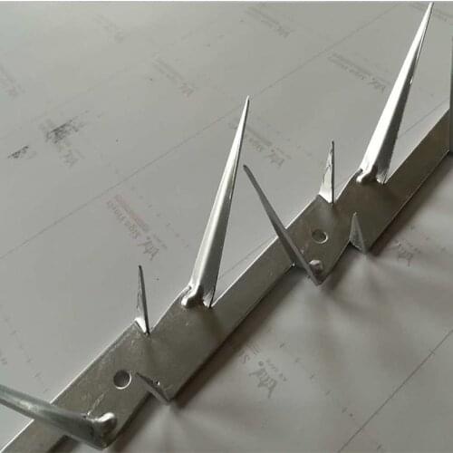 Large metal anti climb wall roof spikes fences