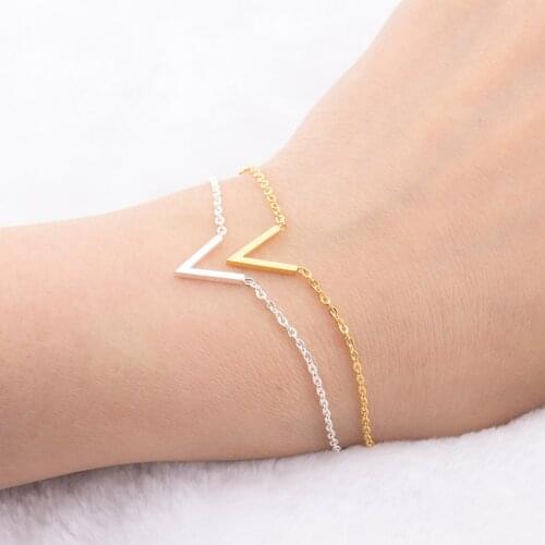 Stainless Steel Chain Chevron Initial V Armbanden Voor Vrouwen Simple Gold Color Letter Pulseira Masculina Femme Friendship Gift