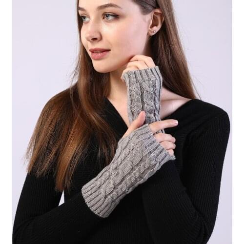 Winter 8-Shaped Hemp Pattern Short Open Finger Woolen Gloves Mens and Womens Knitting Warm Half Finger Arm Cove