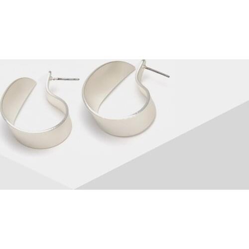 Amorita boutique New fashion geometric metal pendant earrings