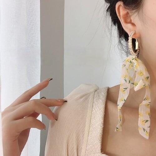 Fresh and Sweet Hoop EarringsImitation Crystal Earrings Floral Ribbon Earrings Female Hoop Earrings for Women Jewelry