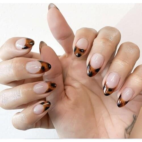 24Pcs/Set Caramelized Amber Fake Nails Glue Type Removable Mid Length Paragraph Fashion Manicure DIY Manicure Nail Art Tools NN