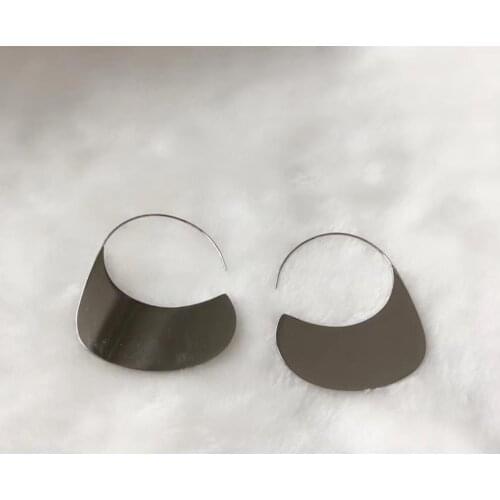New Fashion Geometric arc shape Drop Earrings Personality Hoop Glossy Metal Earrings Punk big moon Dangle earring fancy jewelry