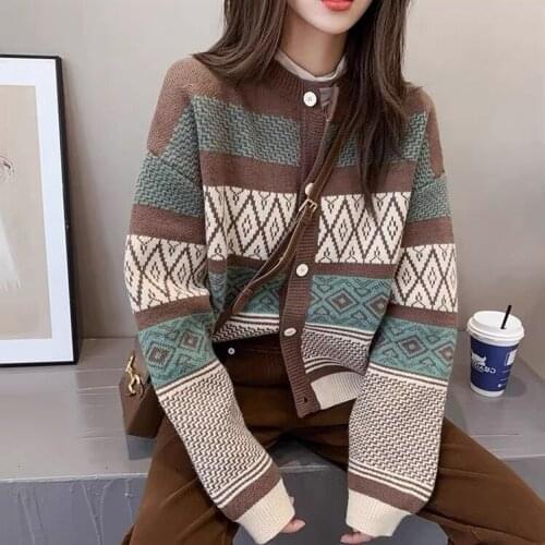 Sweater 2021 new female retro Japanese autumn coat knit cardigan design jacket