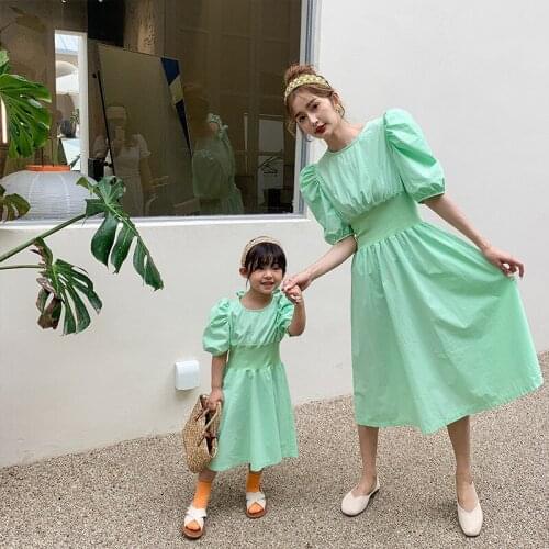 Mother And Daughter Dress Summer Fashion Puff Sleeve Solid Cotton Dress For Mom And Daughter Family Look Mother Kids Clothes