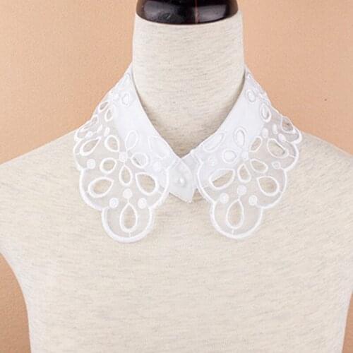 Detachable Choker Necklace fashion vintage hollow Women Lace Hook Flower Vintage Fake Shirt peter pan detachable New Clothes