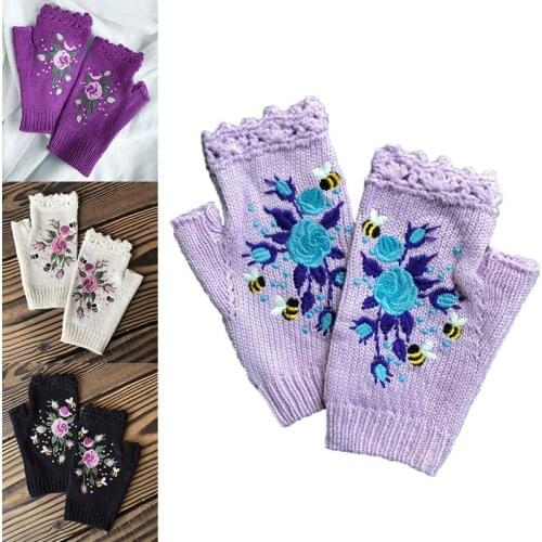 Knitted Gloves Women 2021 Hot Autumn And Winter Warm Gloves Fashion Reto Woolen Knitted Bee Flower Embroidery Fingerless Gloves