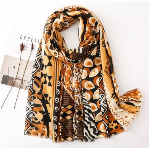 2020 Autumn Ethnic Women Long Scarf Tassel Polyester Viscose Ladies Hijab Scarf Warm Pashmina Foulard Shawls and Wraps