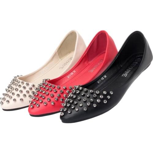 2019 Summer New Single Handmade Beaded Retro Wild Womens Shoes Apricot Red Black Flat Boat Scoop Shoes