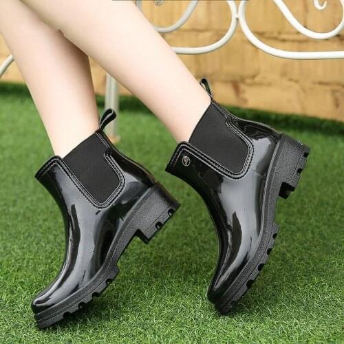 New Vogue quality lady PVC rubber shoes warm rain boots bright womens high-heeled elastic low-tube rainboots women shoes