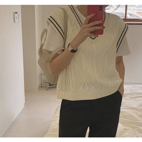 Fall 2021 Women Clothing Loose Sleeveless Sweater Women Vest Sweaters Knitting Vest Joker Knitted Wool Oversize Girls Pullover
