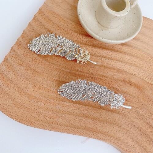 Korean Style New Girl Alloy Top Clip Hairpin Retro Headdress Rhinestone Feather Hair Clip for Women Fashion Hair Accessories