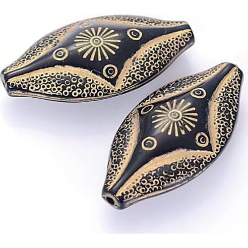 Wholesale 37*19*10mm Pattern Vintage Inspired Ethnic Acrylic Flat Oval Antique Design Beads For Diy Jewelry Making