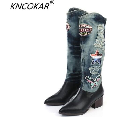 The new canvas shoes with leather boots with high water wash denim thick with antiskid Martin boots