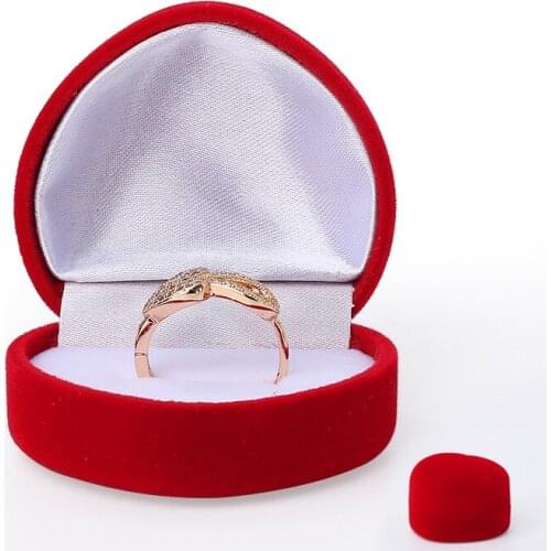 Fashion Christmas Red Heart-shaped Flannel Wedding Rings Jewelry Box Portable For Women Jewellery Earrings Holder For Lover Gift