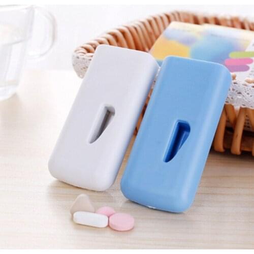 NEW 1pc Medicine Pill Holder Tablet Cutter Splitter Pill Case Mini Useful Portable Storage Box Pill Tablet Pill Cutter Divider
