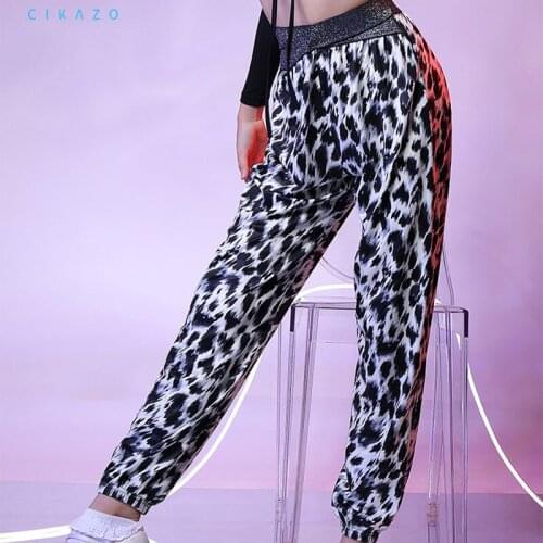 Hot Selling Latin Dance Costumes Elastic Waist Kids Dance Trousers Girls Professional Performance Ballroom Training Outfit G2162