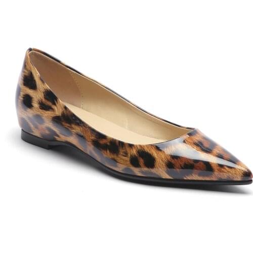 Fashion Shoes Woman Pointed Toe Leopard Print Low Heel Catwalk Flats Shoes Patent Leather Shallow Wedges Shoe Sandals Summer