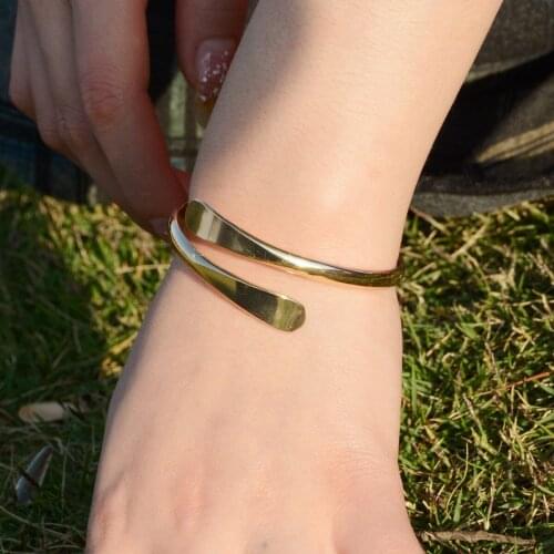 BUDROVKY Golden Bracelets