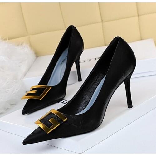 Metal Square Buckle Kitten Heels 8.5CM Sexy Party Shoes Black Green White Woman Pumps Middle Heel Shoes For Women Shoes Size 43